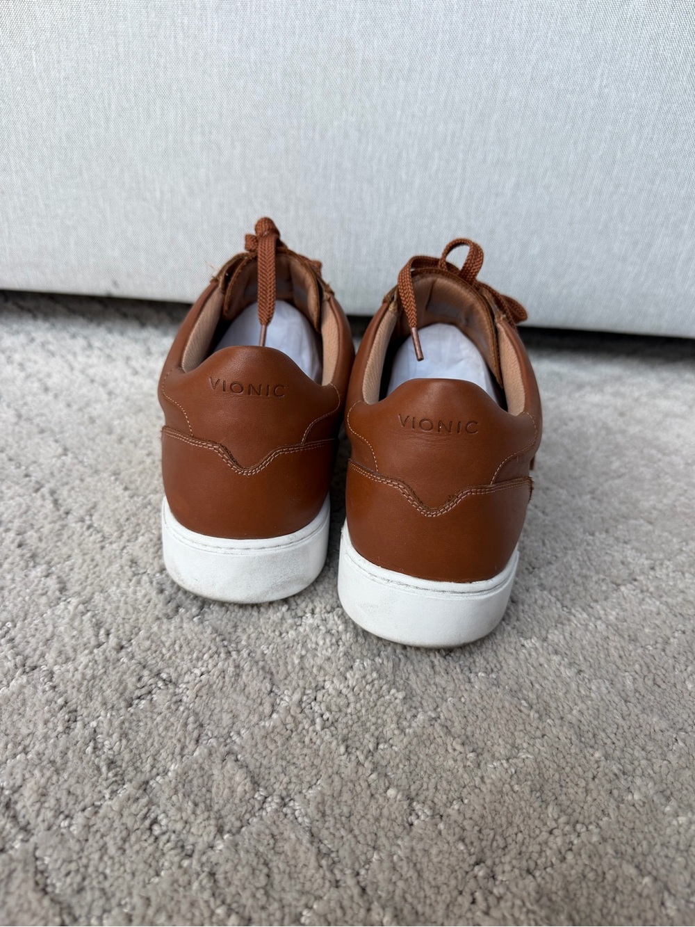 Vionic Brown Leather Low-Top Sneakers with White Sole - Picture 3 of 6
